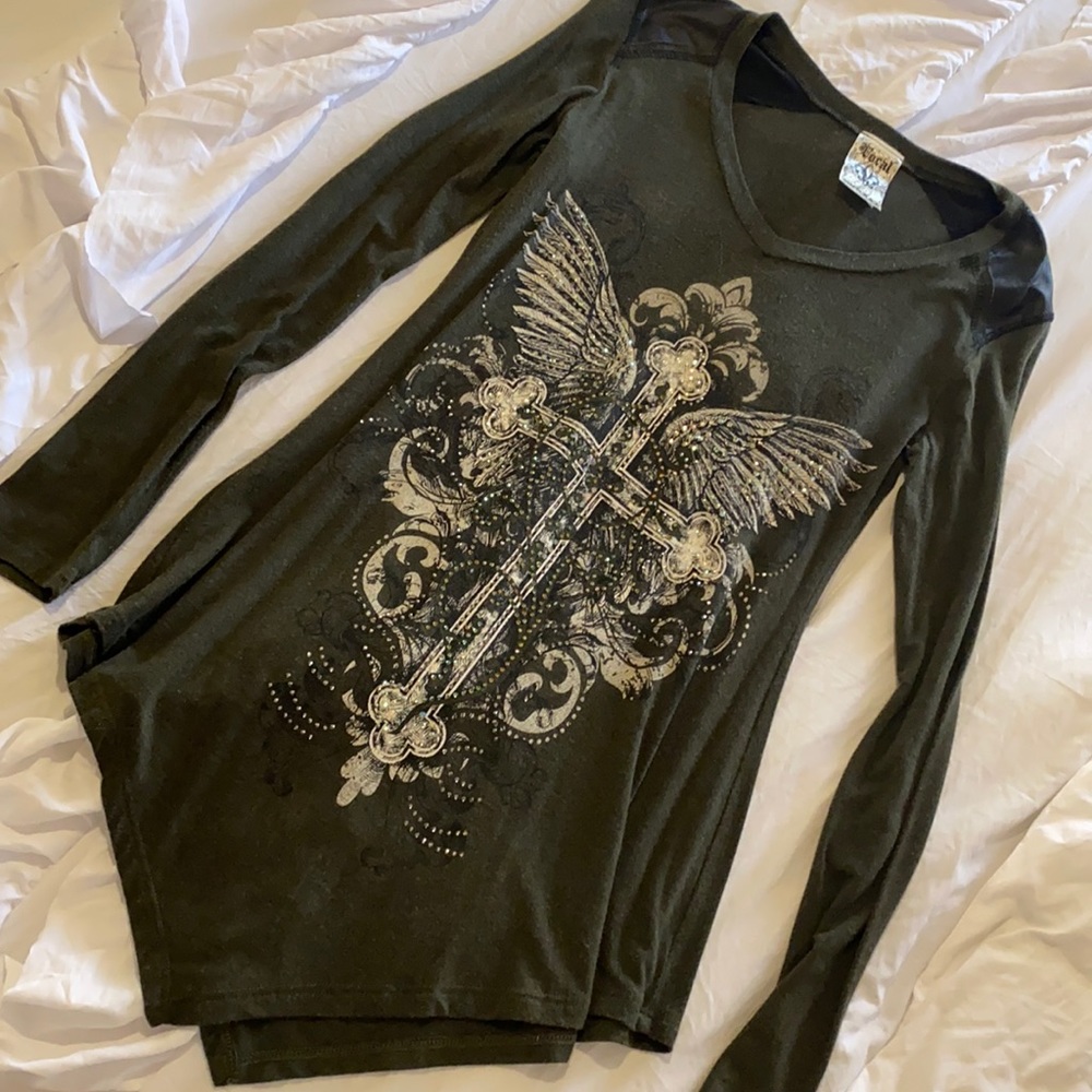 Vocal women’s Decal long sleeve top